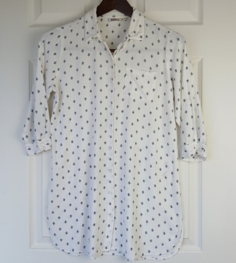 People Soft Fleur-de-lis Button Up Blouse Sm white roll tab sleeves vintage 90s